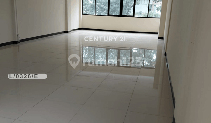 For Rent 3-Storey Strategic Shop House in Karapitan, Lengkong, Bandung