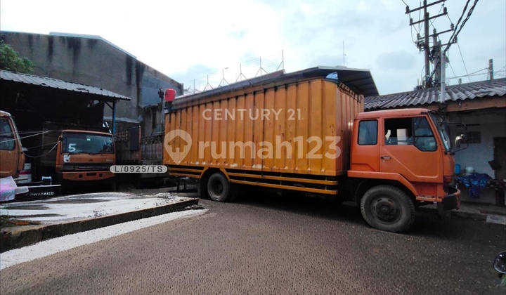 Strategic Land Warehouse for Business in Cibolerang, Bandung