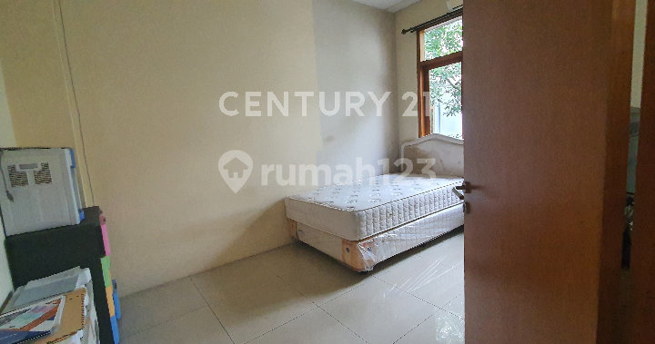 Jarang Ada Rumah Kantor Bagus di Mainroad Supratman Bandung 2