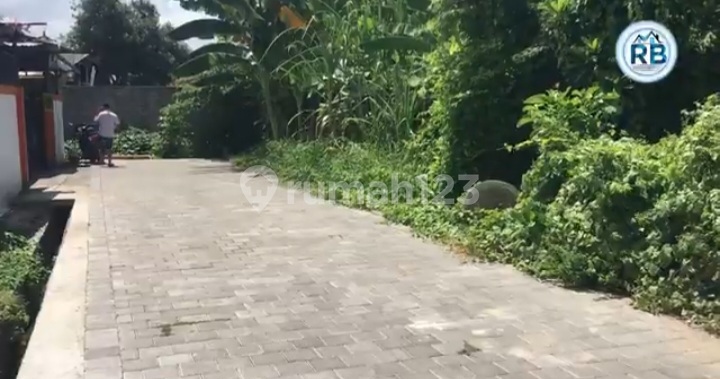Tanah di Jalan kerta dalem sidakarya denpasar selatan 360 SHM m² 9