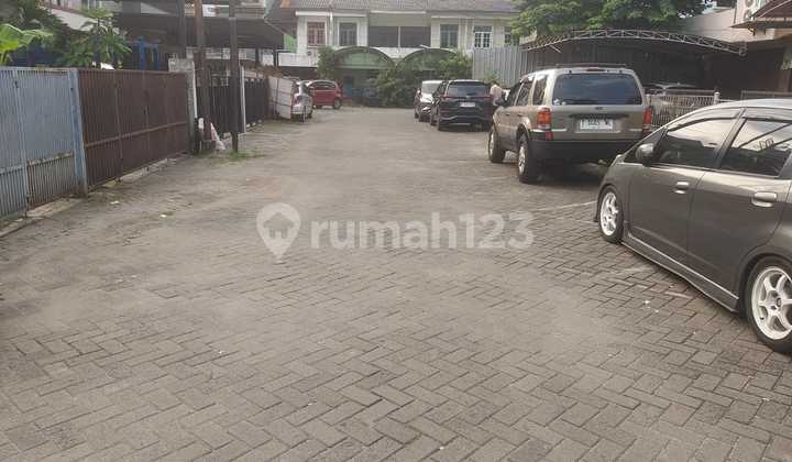 For Sale Fast! Ma'am! Shop House in Pondok Kopi Malaka, East Facing, Suitable for Office, Complete Facilities **Take It Now!