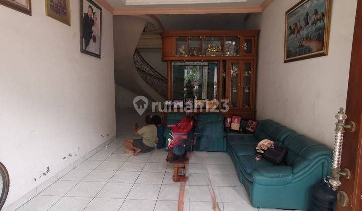 Rumah 2 lantai di Villa Gading Indah, Siap Huni, Strategis, Dekat sekolahan NJIS, Penabur Internasional, Gandhi, dekat MOI, Lotte Mart    * mel&anita 2