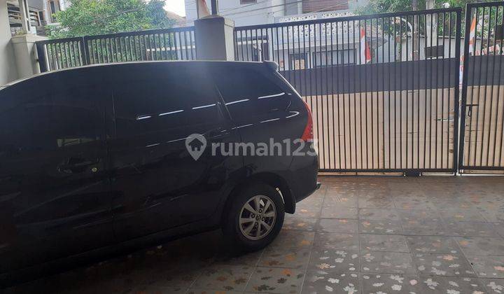 Dijual Cepat!! Rumah 2 Lantai Di Taman Harapan Baru, Full Renovasi, Siap Huni, Bagus     **wiwin 2