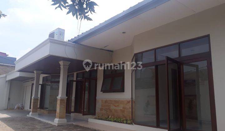 Dijual Rumah Besar  1 Ltai Lokasi Cipete Jaksel, Siap Huni, Terletak Dijln Besar Utama, Bebas Banjir, Cck Untuk Rumah Kos   **toma 1