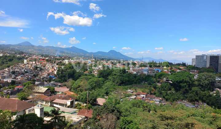 Disewakan Apartemen 2 Kamar Tidur , Di Galeri Ciumbuleuit Bandung, Dekat Kampus Unpar, Siap Huni, Semi Furnish **mel 2