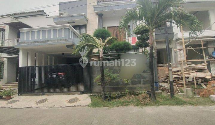 Dijual Rumah 2,5 Lantai, Siap Huni, Shm, Hadap Utara, Di Jatinegara     ** Owen 1