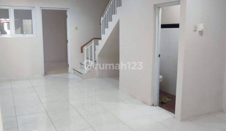 Dijual Rumah 2 Lantai Di Ggl Kelapa Gading, Siap Huni, Sdh Renovasi       *yanti N 2