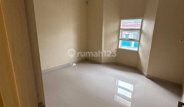 Brand New!! Dijual Rumah 2 Lantai, Siap Huni, Lokasi Strategis, Bebas Banjir       **toma 1