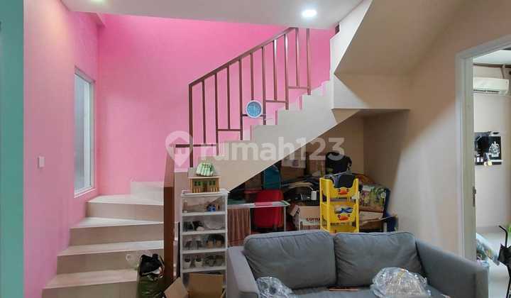 Dijual Rumah 2Lt 4Kt Full Renovasi Semi Furnish ,Cluster Yarra ,Jakarta Timur**Melwin 2
