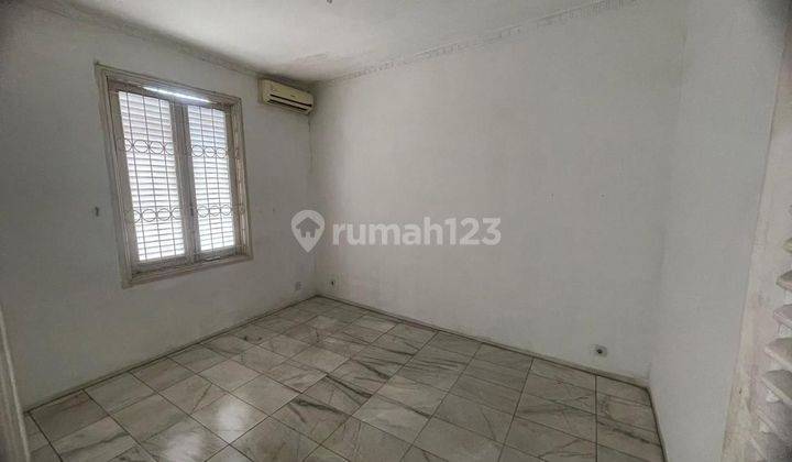 Dijual Cepat, Rumah 2 Lt  Di Cipete Selatan , Siap Huni, Bagus, Strategis        * Yenli 2