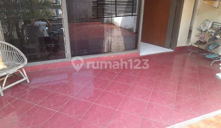 Dijual Rumah di Kali Baru Timur , SHM, Hadap Selatan , 2 Kamar Tidur***Meida 2