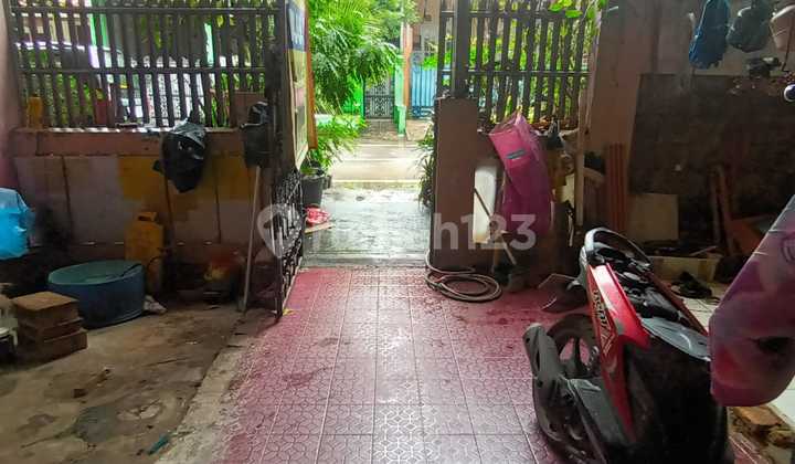 Dijual Rumah Bahan, Dikelapa Gading, Dekat Mall Kelapa Gading, Hadap Utara**Vinna 2