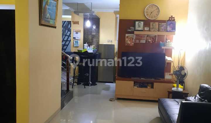 Dijual Segera Rumah 2 Lantai di Kelapa Puan, SHM , Siap Huni**Meida