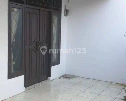 Disewakan Rumah Di Kayu Putih, Siap Huni, Strategis     Rina 2