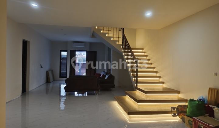 For Rent New House, Fully Furnished, Strategic Location, Many Rooms **Mel** 2