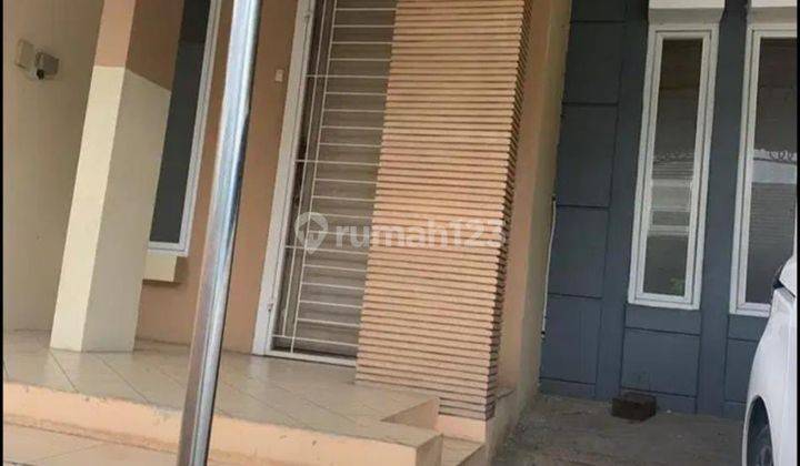 Disewakan  Rumah 1 Lantai Bagus Terawat Di Legenda Wisata 1