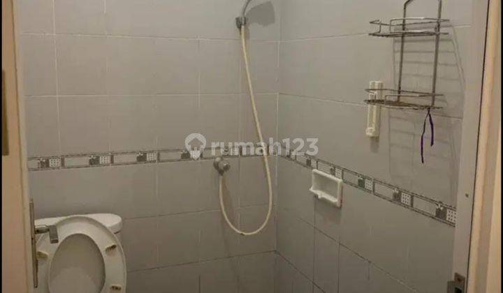 Disewakan  Rumah 1 Lantai Bagus Terawat Di Legenda Wisata 6
