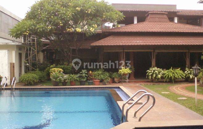 Rumah 2 Lantai Kebon Jeruk dekat akses tol 2