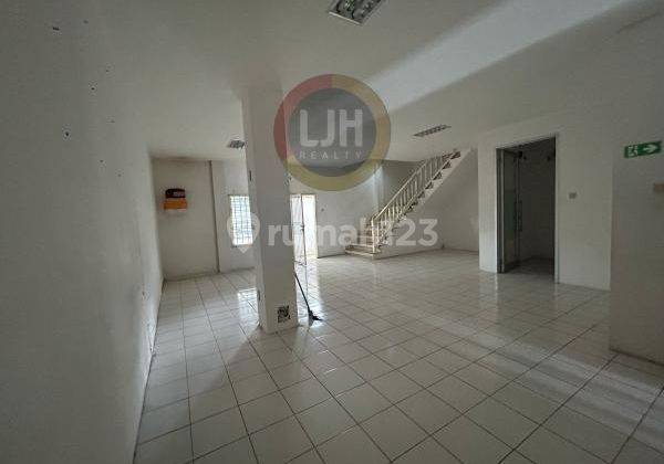 Shophouse In Busy Area Ahmad Yani, Peguyangan, Denpasar, Close to Gatot Subroto Area 2