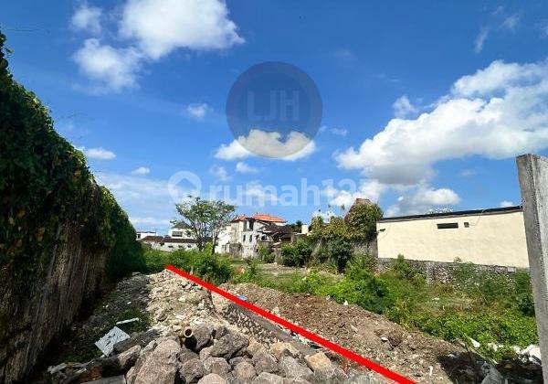 Disewakan Tanah area Premium lokasi strategis di Jalan Mertanadi Kerobokan Dekat ke Canggu dan Seminyak