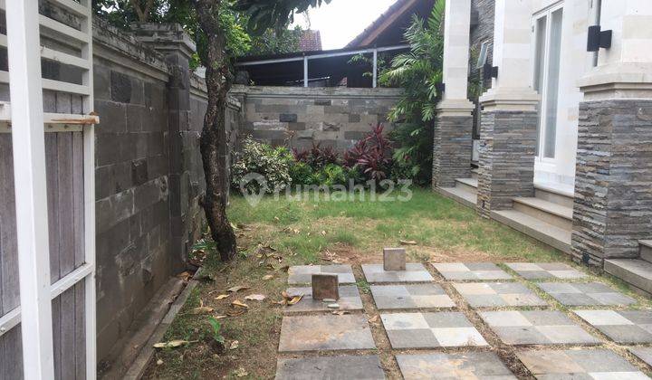 Disewakan Rumah Asri Dan Nyaman Aera Renon 27