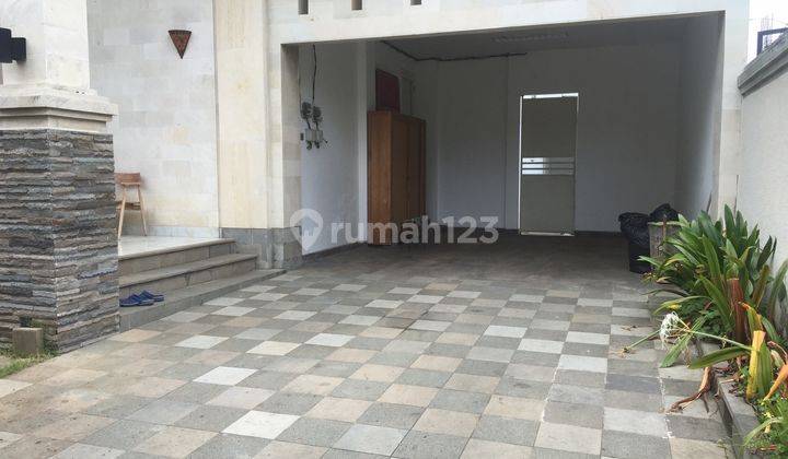 Disewakan Rumah Asri Dan Nyaman Aera Renon 29