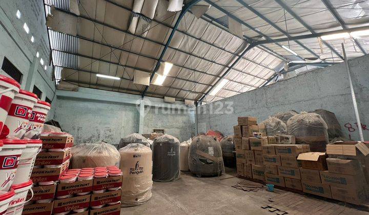 Warehouse for sale in a strategic area on the main road of Kesambi Kerobokan near Canggu  2