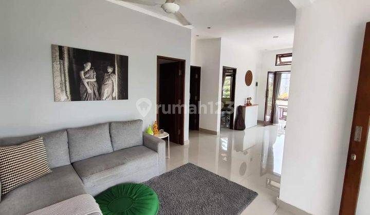 House for sale in a strategic area, safe environment, Dalung Denpasar Housing  1