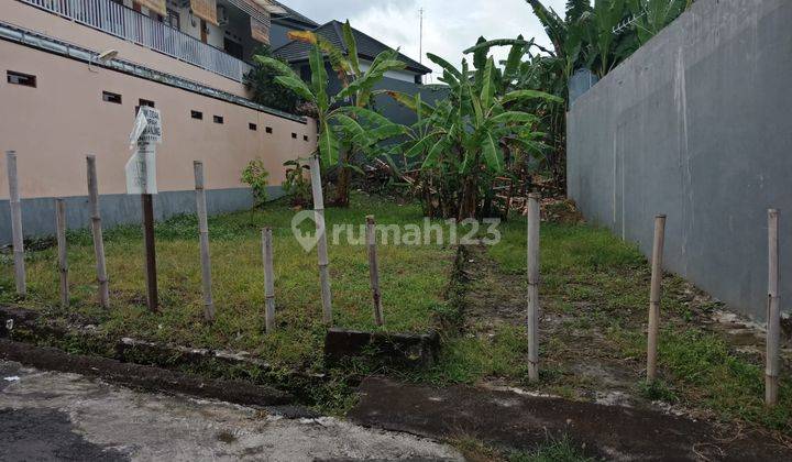 Land for sale suitable for a private house in Tibubeneng near Canggu  1