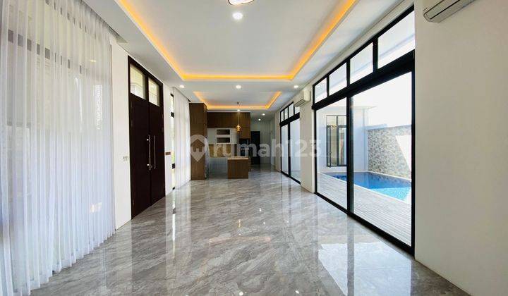 VILLA FOR SALE BRAND NEW MODERN MINIMALIS FURNISHED UMALAS KEROBOKAN CANGGU 1