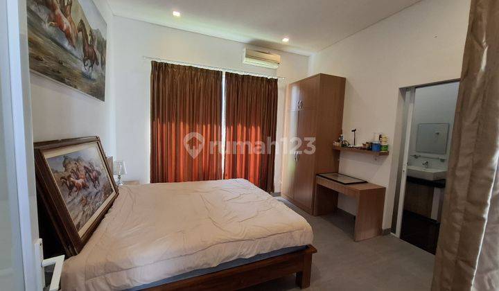Villa Sewa Minimalis Modern di Tumbak Bayuh lokasi strategis dekat dengan canggu  2