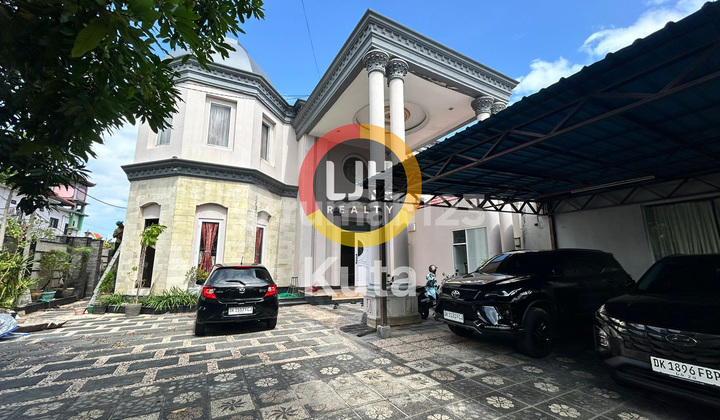 Rumah Jual Lokasi Strategis Bergaya Modern di Jalan Utama Merdeka Raya Kuta Dekat Dengan Rumah Sakit Siloam Sunset Road Rumah Jual Lokasi Strategis Bergaya Modern di Jalan Utama Merdeka Raya Kuta Dekat Dengan Rumah Sakit Siloam Sunset Road