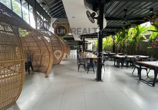 Restaurant in Main Road Sanur, Denpasar, Busy Area, Furnished, Suitable For Business 1