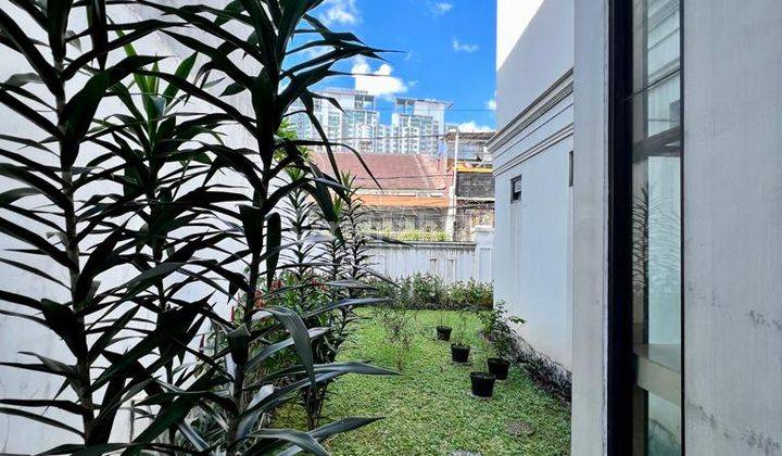 RUMAH MEWAH ASRI DAN NYAMAN LOKASI SANGAT STRATEGIS 3