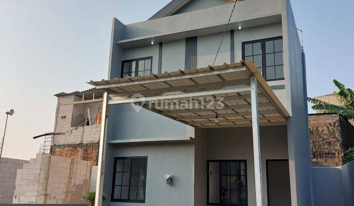 Rumah 2 Lantai  Pasum Kolam Renang Dan Sharing Carport 1