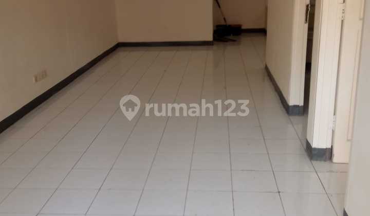 Citra 3, West Jakarta.. For Rent: 1.5-Story House, Southeast Facing, 3500w Electricity. Citra 3, West Jakarta.. For Rent: 1.5-Story House, Southeast Facing, 3500w Electricity.