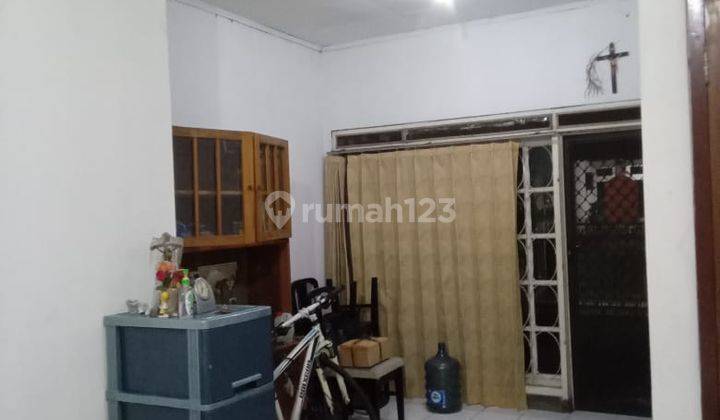 Dijual Rumah Lama Hitung Tanah, Bebas Banjir, Hdp Utara, Jln Aspal Halus, Akses 2 Mbl, di Taman Alfa Indah, Joglo, Kembangan, Jakbar 2