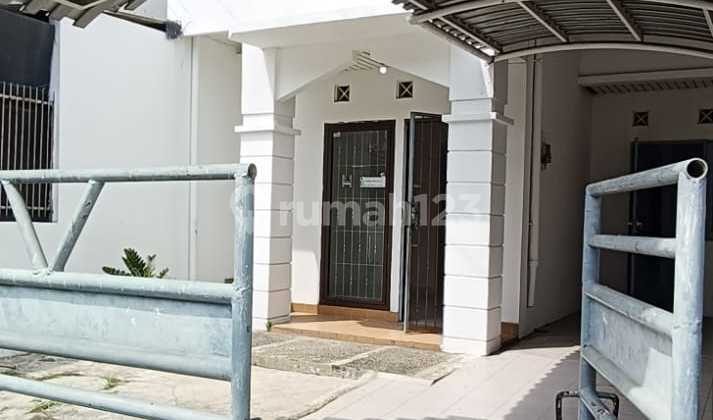 Taman Surya 5, Pegadungan, Kalideres, Jakbar..Disewa Rumah 2.5 Lt, Minimal Sewa 2 Thn, Hadap Barat Daya, Listrik 3500W, Air Pam. 1