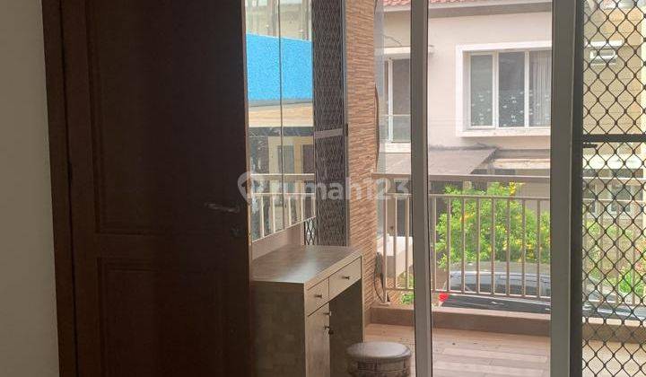 Dijual Rumah Minimalis 2 Lt Fully Furnished di Green Court Lake  2