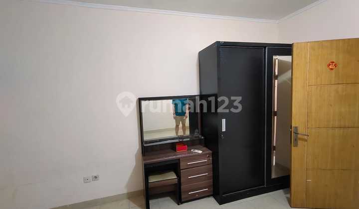 The Pasadena, Cengkareng, Jakbar..Disewa Rumah 2 Lantai, Ready Pertengahan Mei 2026, Semi Furnish, Air Pam.-M3t 2