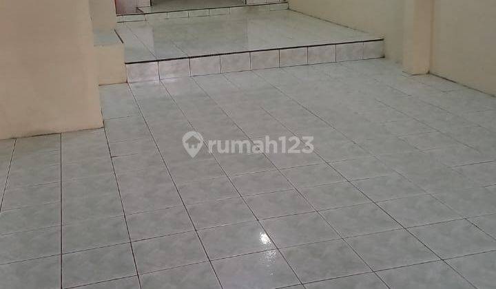 Dijual Rumah 2 lt, sdh renov, Atap Baja Ringan, Row jln 2 mbl, cakep dan siap huni, air wtp, listrik 2200w, shm di Citra 1, pegadungan, kalideres, jakbar 2