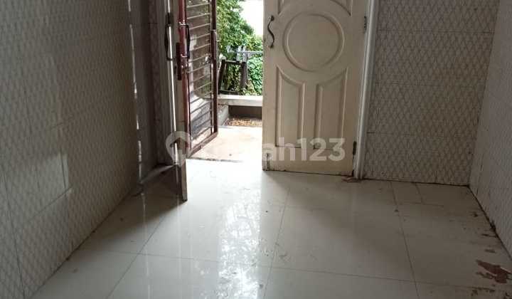 Angel Residences, Kalideres, Jakbar..Disewa Rumah 2 Lt, Hadap Selatan, Row Jln 4 Mbl, AC 4 Unit, Listrik 5500w, Air WTP. Angel Residences, Kalideres, Jakbar..Disewa Rumah 2 Lt, Hadap Selatan, Row Jln 4 Mbl, AC 4 Unit, Listrik 5500w, Air WTP.