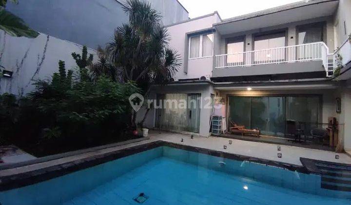 DIJUAL Rumah Hoek di Perumahan Villa Arteri, Kebon Jeruk 2