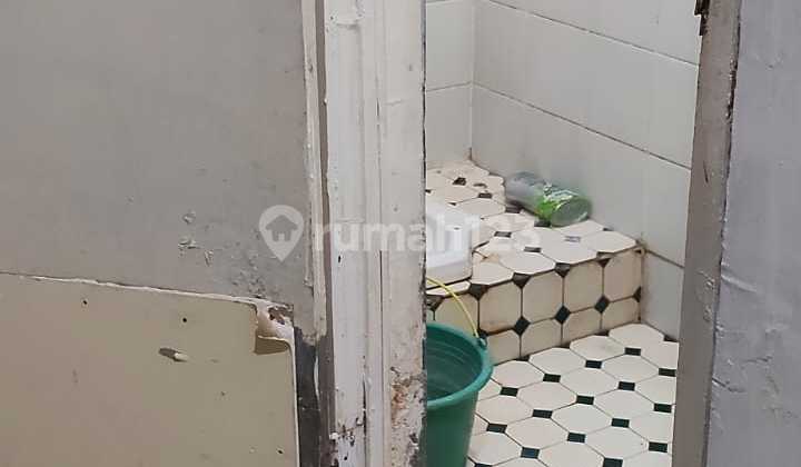 Taman Palem Blok A Danamon, Jakbar..Disewa Rumah 2 Lt, Hadap Timur Laut, PLN 3500W, Air Pam, Row Jln 2 Mbl.-N3n.4c 2