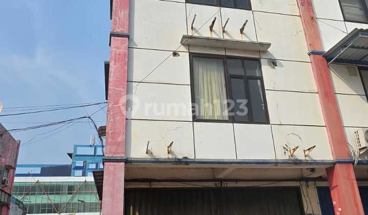 Villa Taman Bandara - 3 Floors - Freehold Title - Business Ready