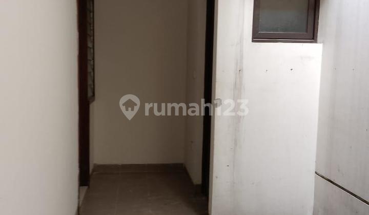 Cluster Asia, Green Lake City, Cipondoh, Tgr..Disewa Rumah 2 Lt, Dposit 7 jt, Hadap Selatan, Air WTP,  Listrik 2200w. 2