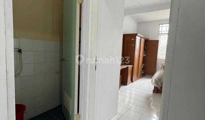 Disewakan Rumah 2 lt, Baru Renovasi, Listrik 2200w di Taman Palem Lestari, Cengkareng, Jakbar 2