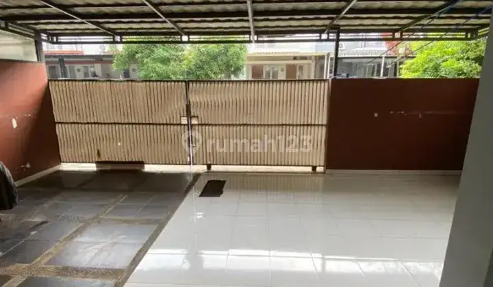 Rumah dijual 2lantai di komplek Citra Grand Cibubur 2