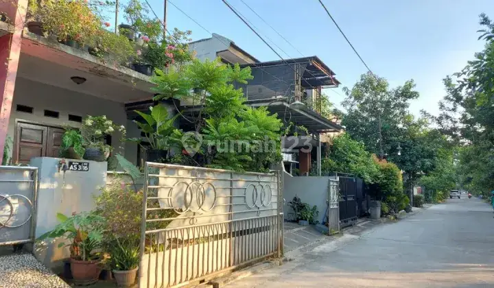 Rumah 2 Lantai dijual di perumahan Kranggan Permai Jati Sampurna 1