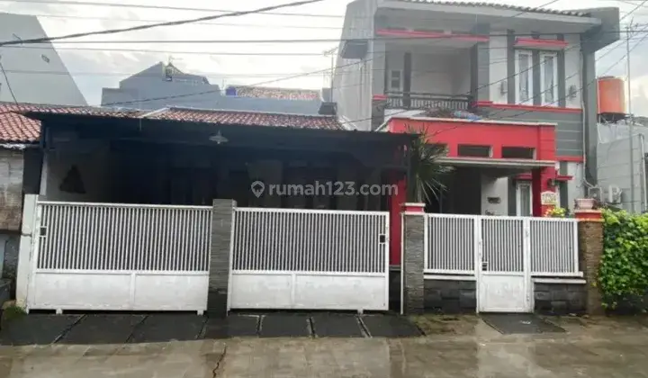 Rumah 2 lantai dijual murah dikomplek Bumi Mutiara 1